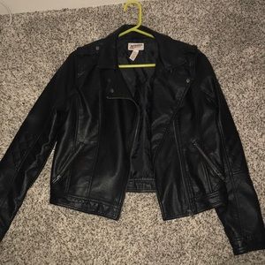 Never worn Arizona leather jacket!